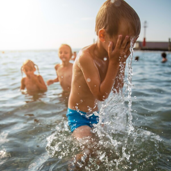 KINDER-WASSER-SPIELE